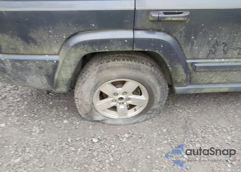 2007 Jeep Commander Sport из США, поврежденный, VIN 1J8HG48P97C611590